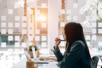 公积金缴纳基数和工资有关系吗