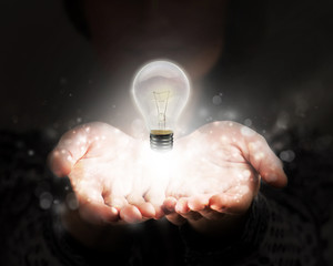 五菱之光离合器踩着重怎么办