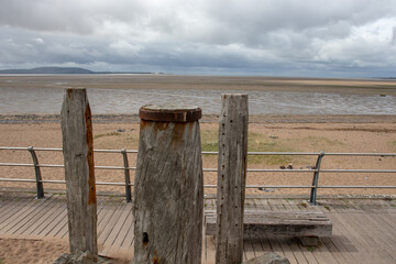 五菱之光离合器踩着重怎么办