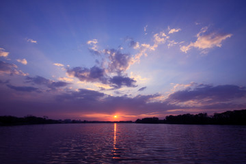 阜阳到沈阳北的火车票？